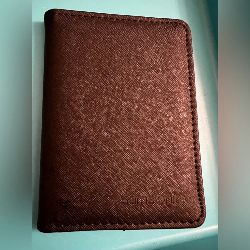 Samsonite RFID Passport Wallet Black 5.5”x4”
